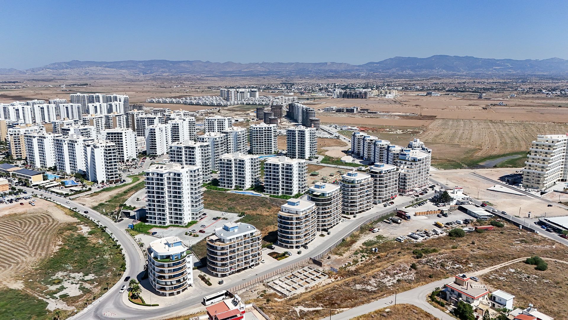Boğaz konut projesi: Long Beach Park Residence — Boğaz, İskele